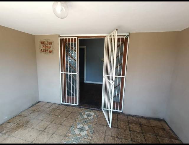 2 BEDROOM PROPERTY TO RENT IN SELECTION PARK